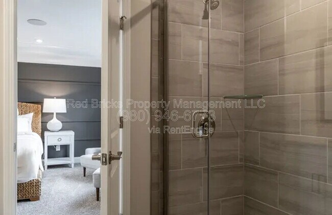 Building Photo - 19016 Yellow Birch Dr