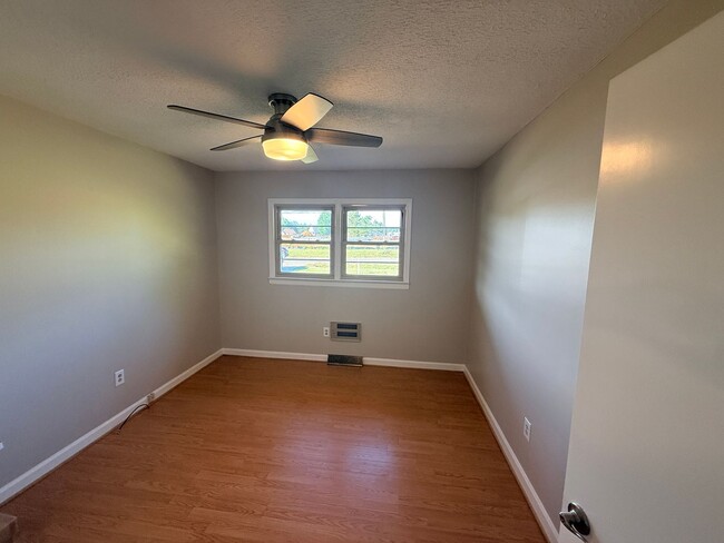 Building Photo - Beautiful Ranch home in Concord