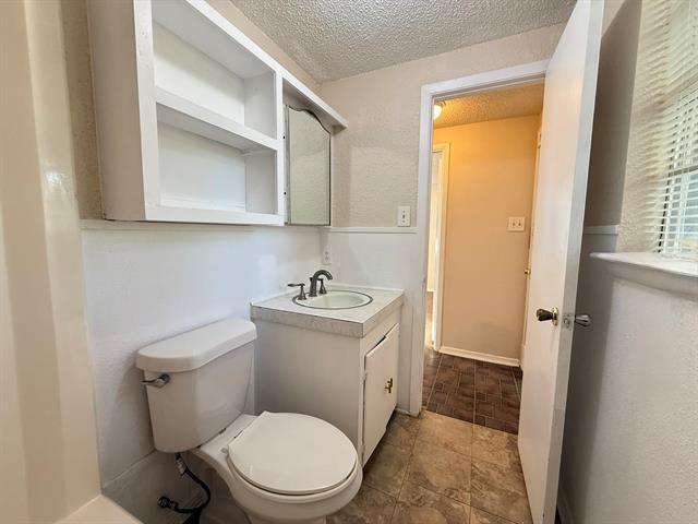 Building Photo - 10612 County Rd 1020