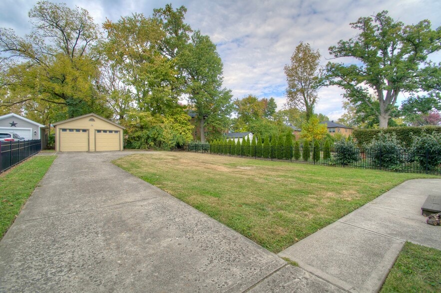 Building Photo - 3799 Millsbrae Ave