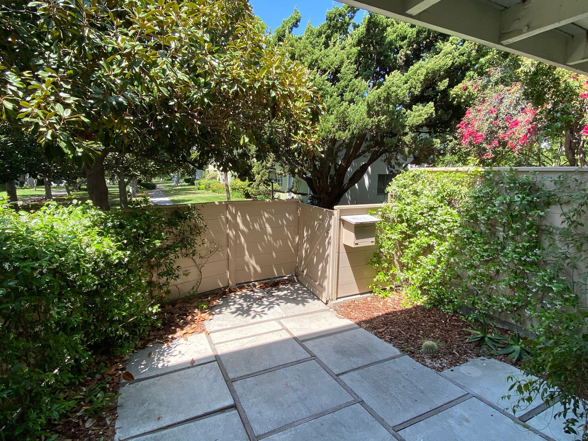 Patio - 5414 Village Grn