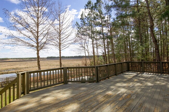 Building Photo - "Modern 3-Bedroom Home with 3 Full Bathrooms and Spacious Living Areas in Vass, NC!"