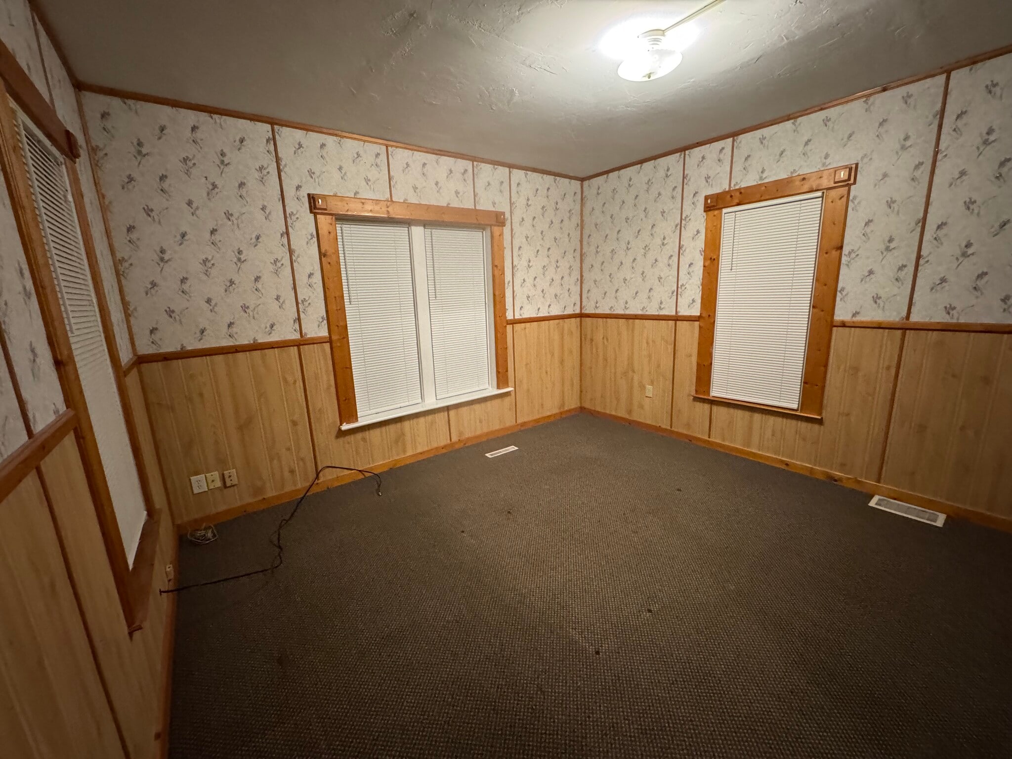 Main Floor Bedroom - 204 Independence Ave S