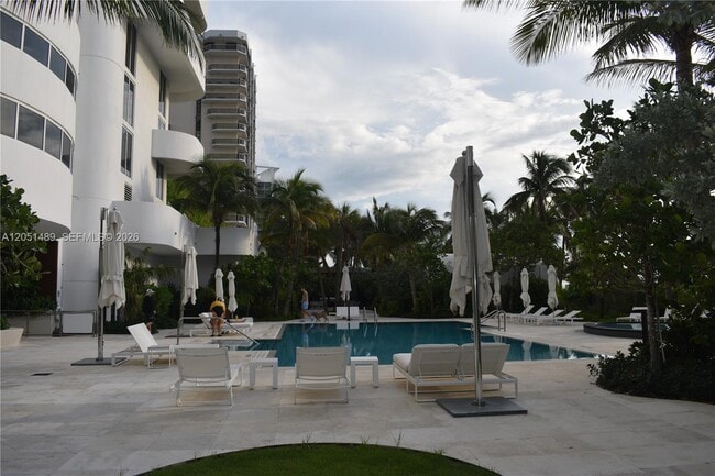 Building Photo - 6365 Collins Ave