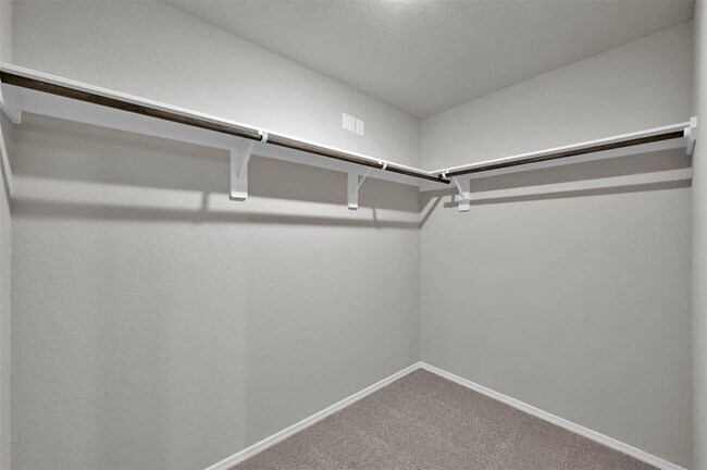 Building Photo - 488 Dalloway St