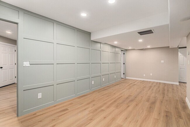 Building Photo - Just Remodeled!