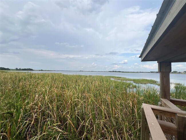 Building Photo - 16954 Tradewind Pt