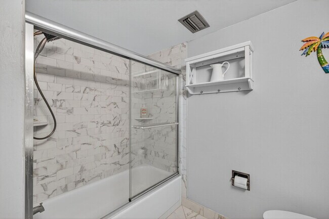 Building Photo - 2800 N Ocean Dr