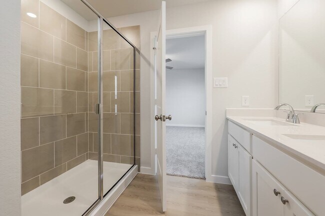 Building Photo - 20043 Briarcliff Pk Ln