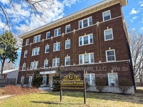 Building Photo - 305 Gladstone Blvd