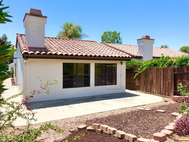 Building Photo - Sweet Single-Story, Completely Detached, in the Picturesque Fallbrook Village HOA Community!