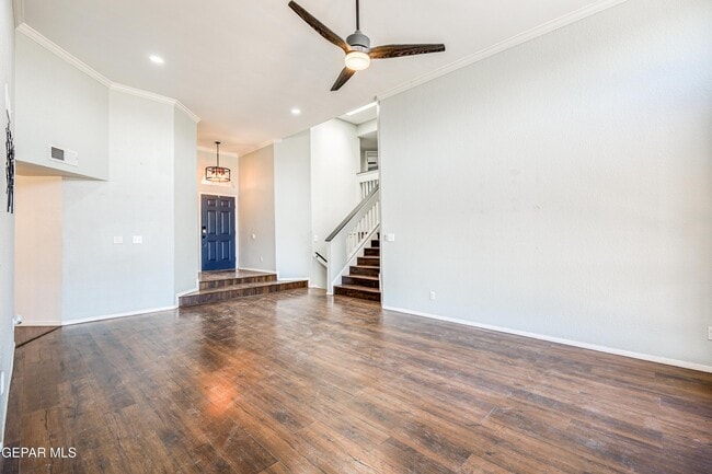 Building Photo - 6821 Pearl Ridge Dr