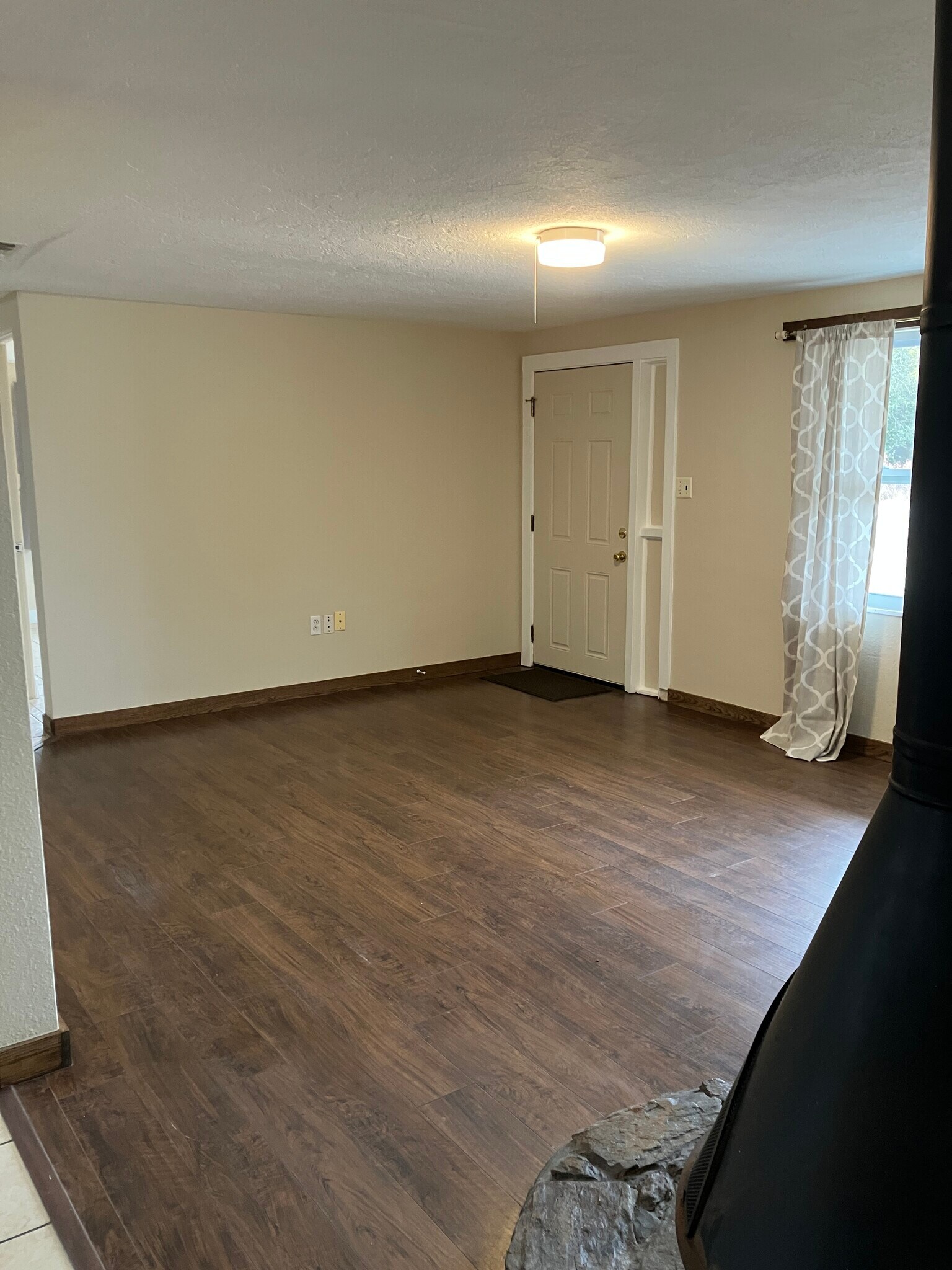 Building Photo - 7461 W Village Dr