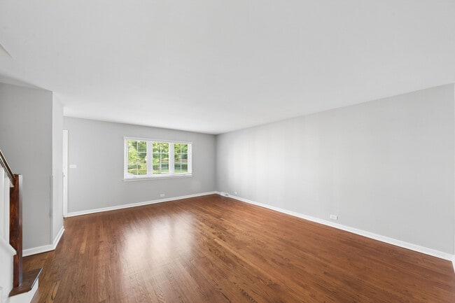 Building Photo - 1332 Greenwillow Ln