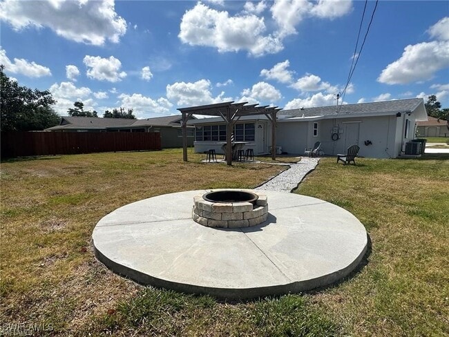 Building Photo - 723 Sabur Ct