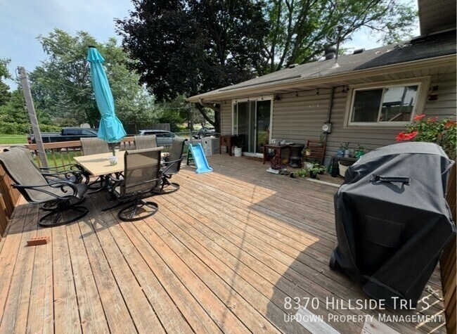 Building Photo - 8370 Hillside Trail S