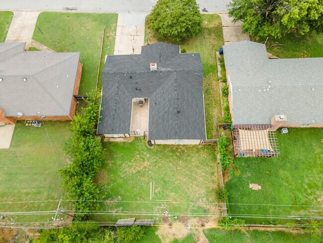 Building Photo - 8340 E 23rd St