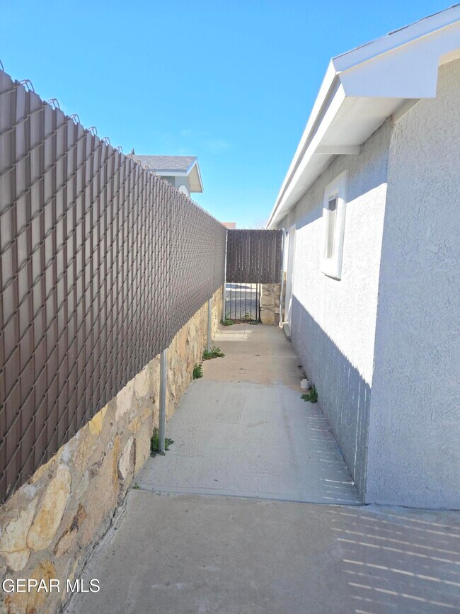 Building Photo - 3280 Mike Godwin Dr