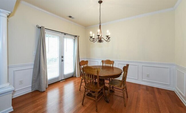 Building Photo - 981 Brownstone Ln SW