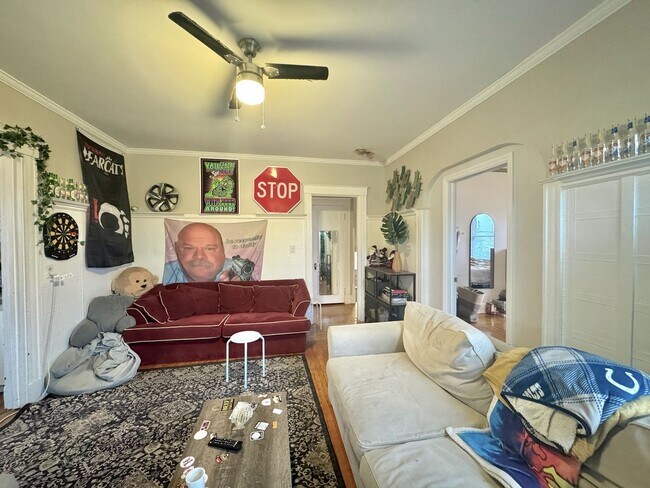 Building Photo - 2430 Fairview Ave