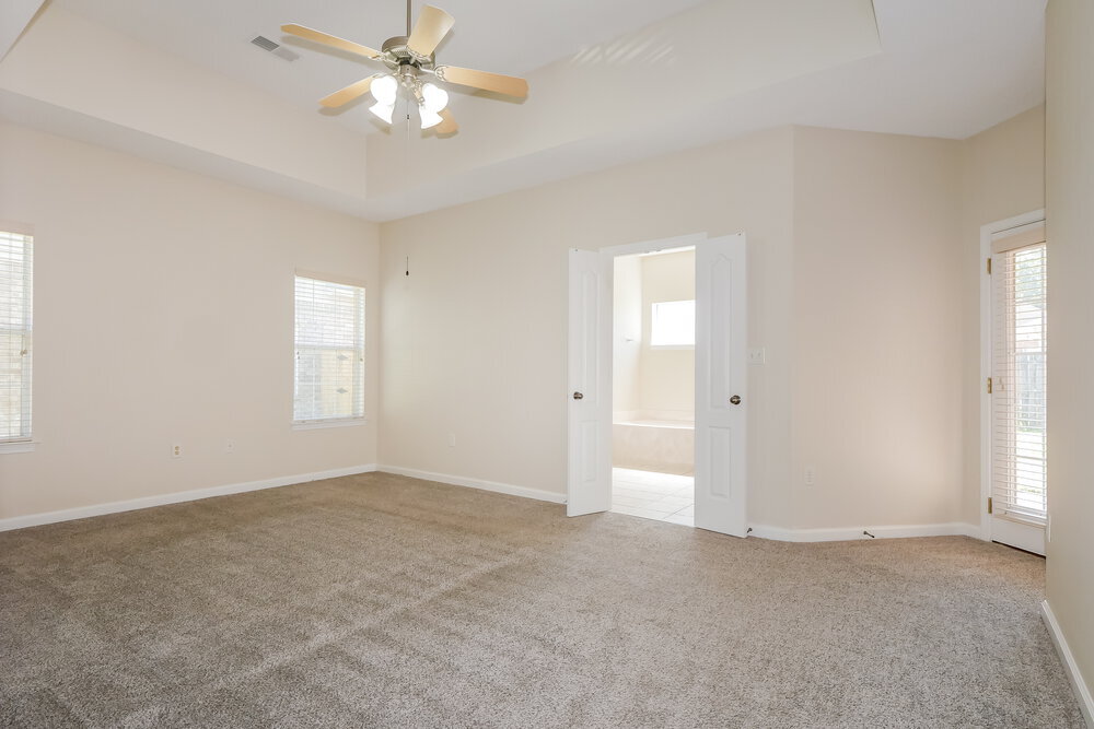 Building Photo - 1384 Carlton Ridge Dr