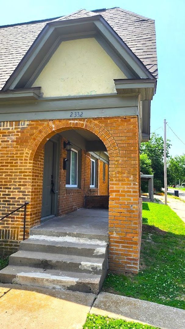 Building Photo - 2 Bed 1 Bath Duplex in the Aurora Addn NW OKC