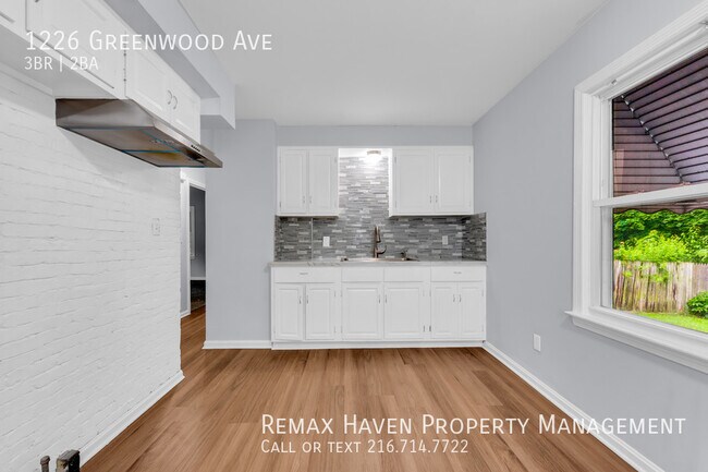 Building Photo - 1226 Greenwood Ave