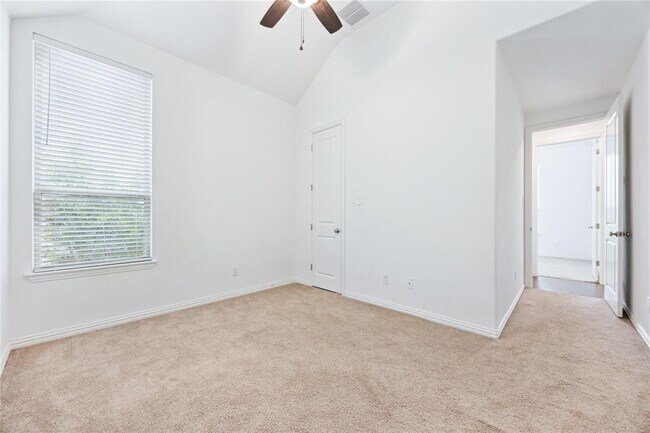Building Photo - 1329 Marina Grand Terrace