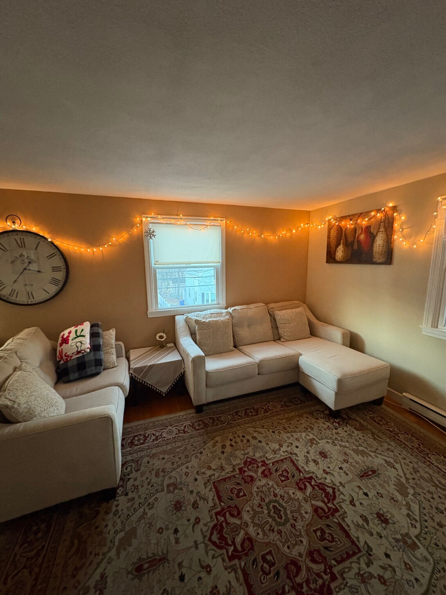 Building Photo - 92 Sylvia St