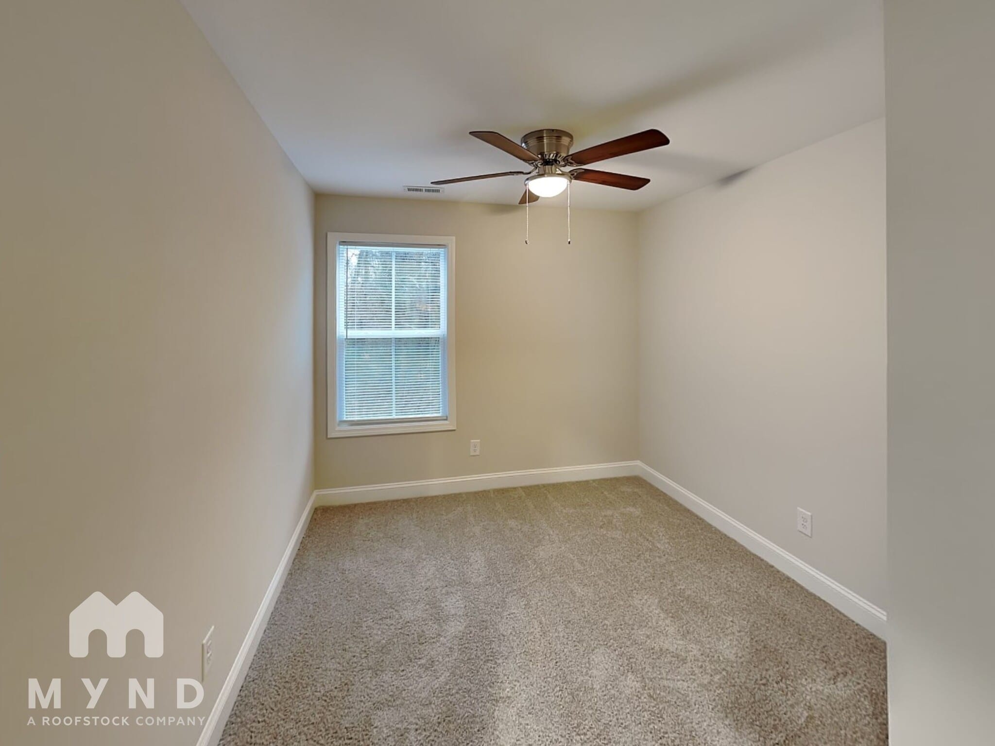 Building Photo - 561 Westside Cir