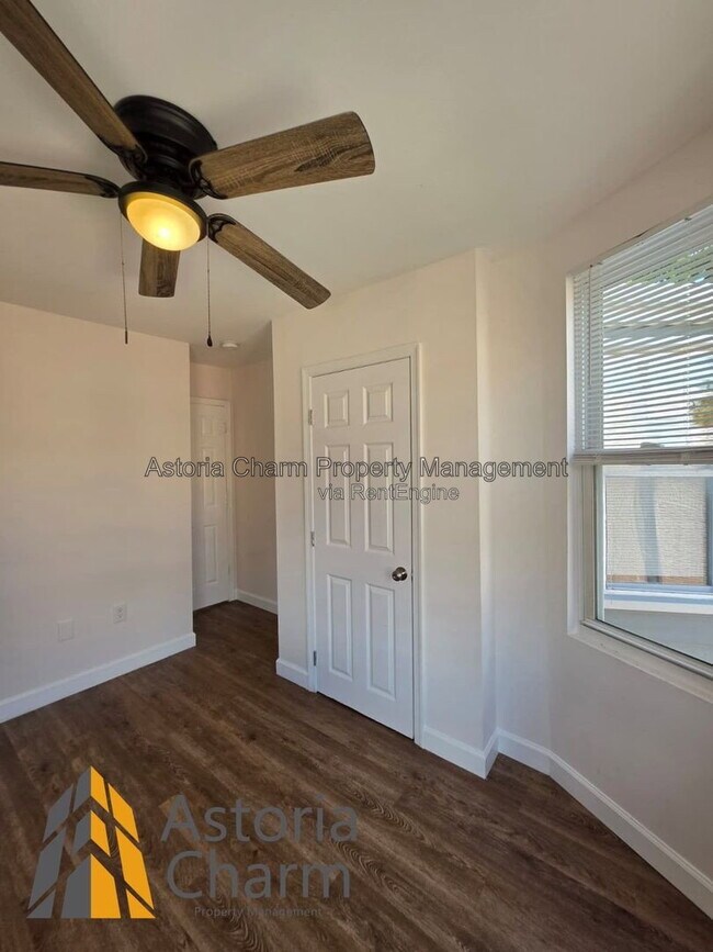 Building Photo - 905 N Patterson Park Ave