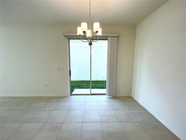 Building Photo - 718 Overpool Ave