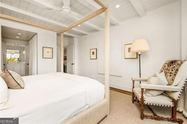 Building Photo - 2575 Peachtree Rd NE