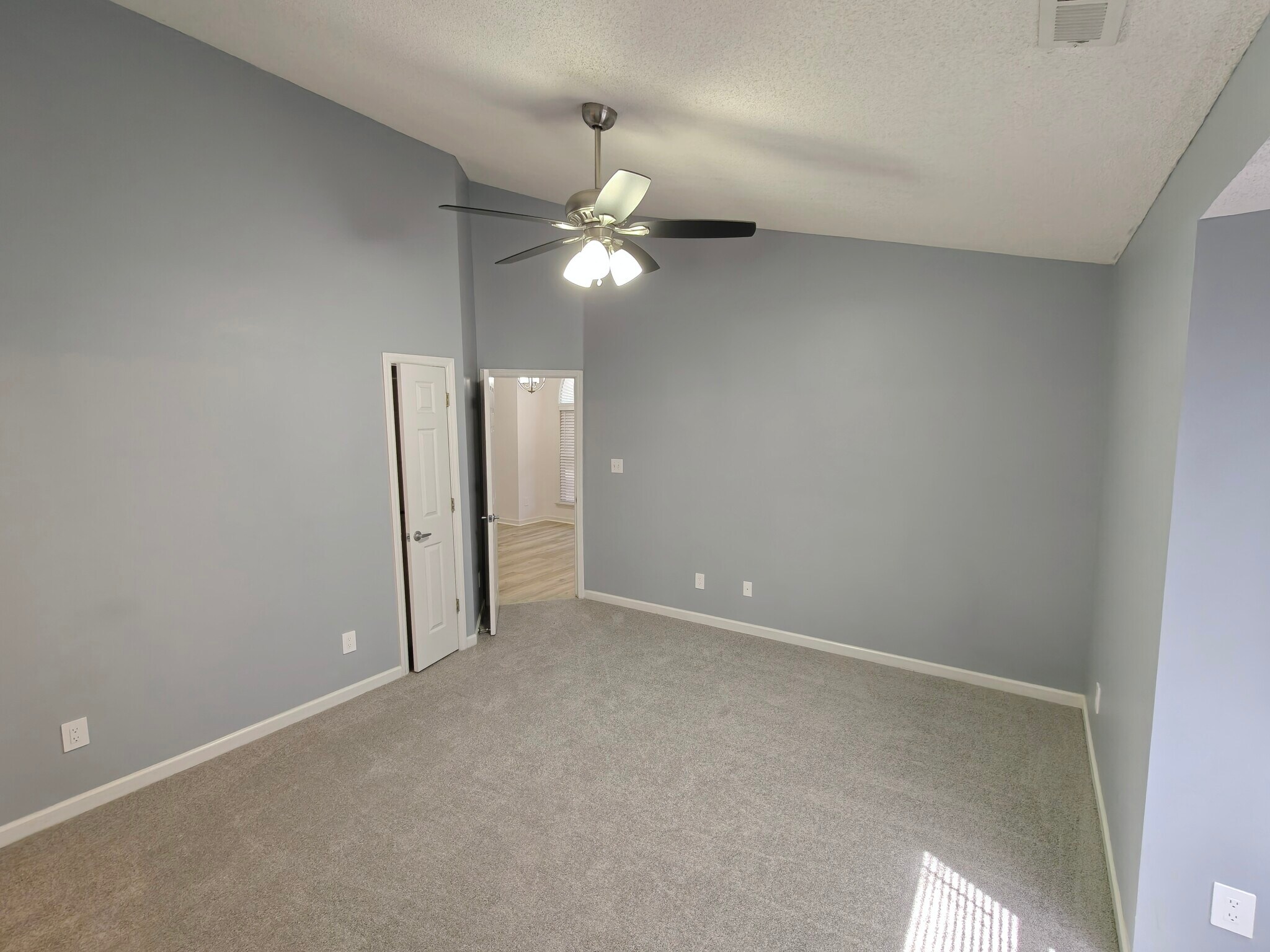 Primary Bedroom - 108 Kingsley Woods Dr