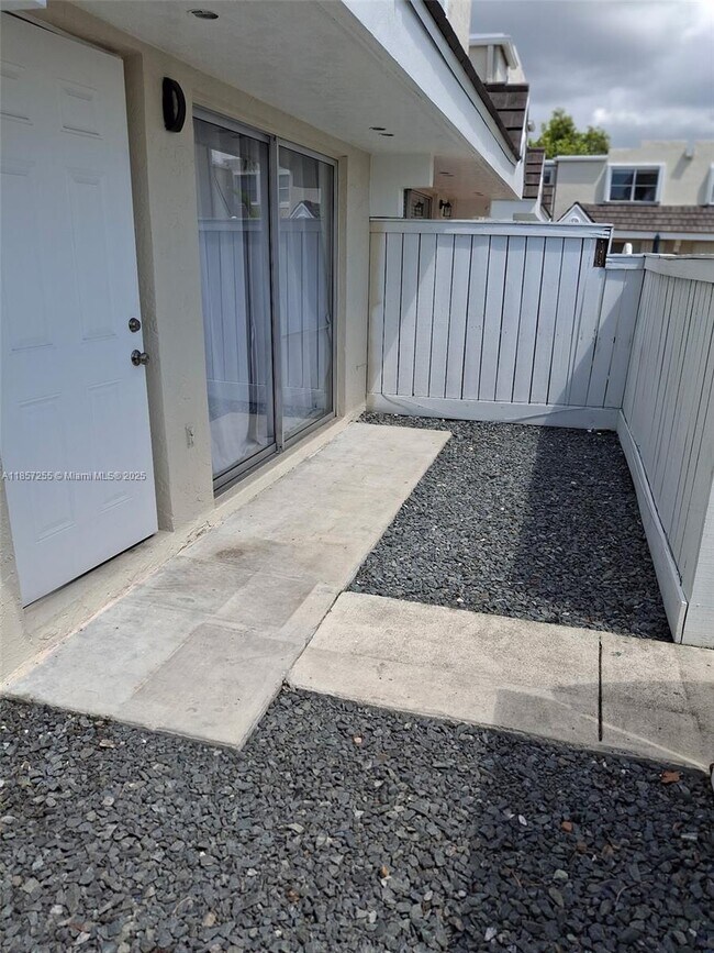 Building Photo - 6825 SW 45th Ln