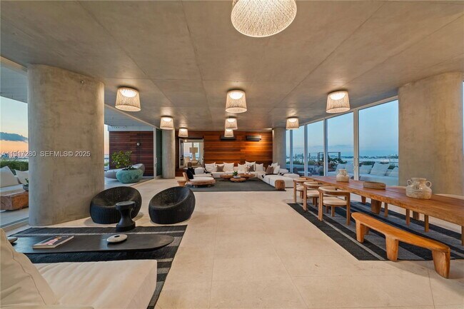 Building Photo - 4701 Meridian Ave