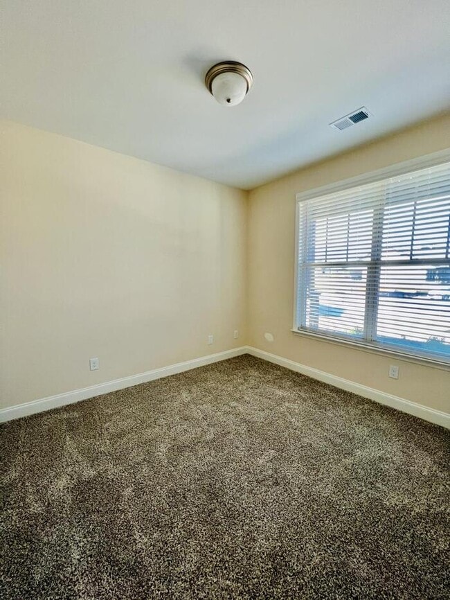 Building Photo - Brand New 3 Bedroom 2 Bath Single Family Home