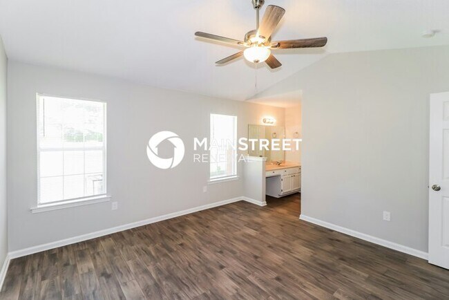 Building Photo - 3 Bedroom Pet-Friendly Home in Millington, TN with Main Street Renewal