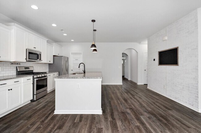 Building Photo - Beautiful 4-Bedroom Home with Office, Bonus Room, and Large Backyard