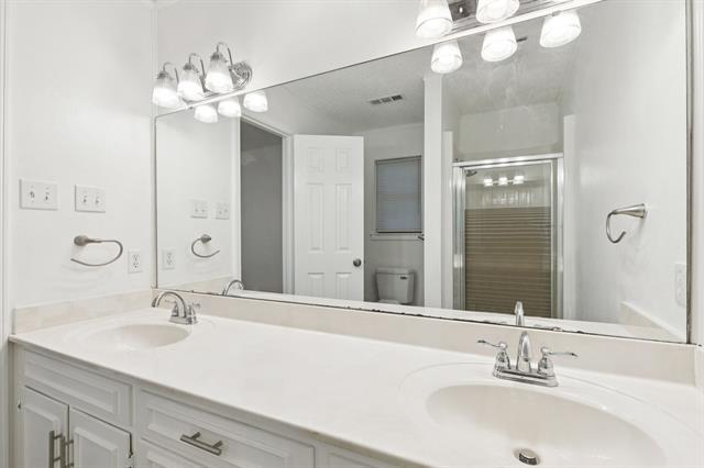 Building Photo - 7829 Noneman Dr