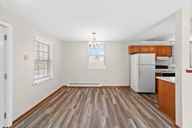 Building Photo - 6256 Wayland Rd