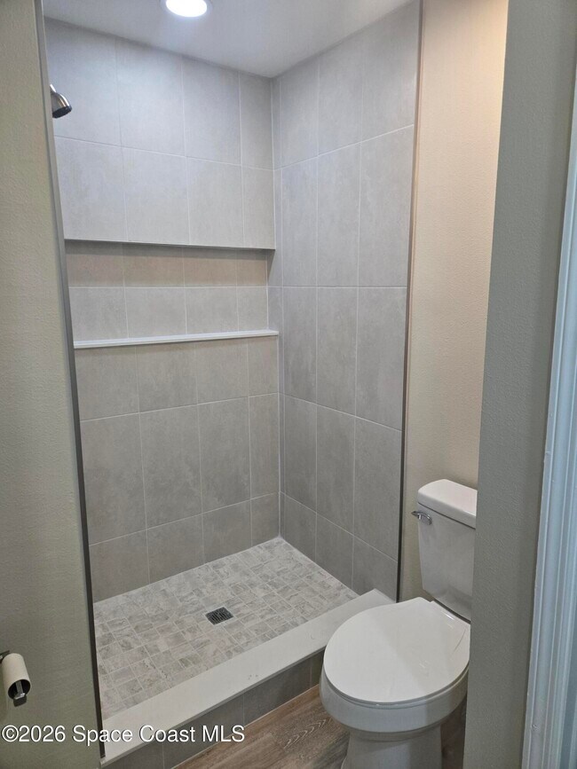 Building Photo - 189 Seawind Dr