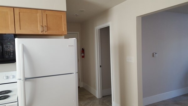 Building Photo - 1109 W Plum St