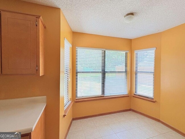Building Photo - 603 Plantation Village Dr