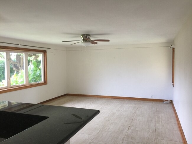 Building Photo - Aikahi Park Beautiful Four Bedroom Home