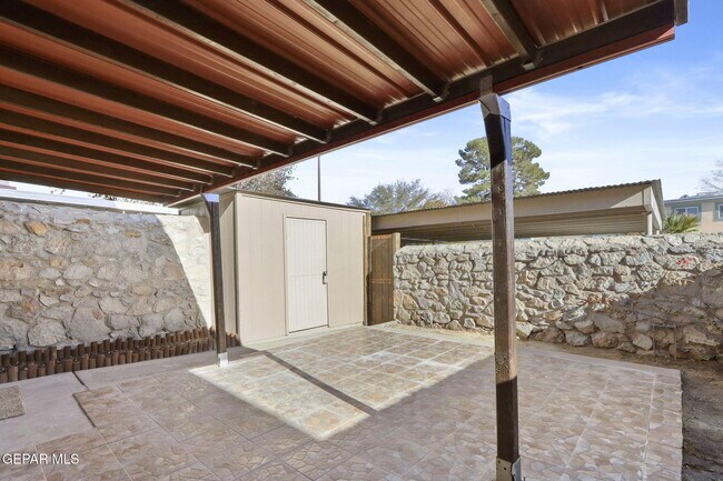 Building Photo - 219 Maricopa Dr