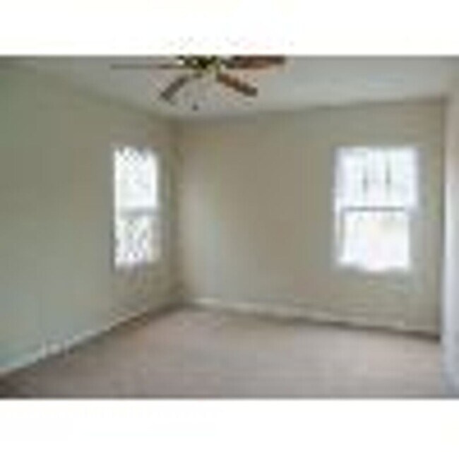 Building Photo - 3Bed/2Bath home in Ashewood