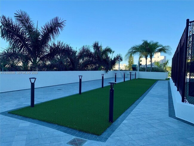 Building Photo - 1330 West Ave