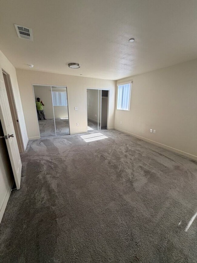 Building Photo - Woodlawn(3839)