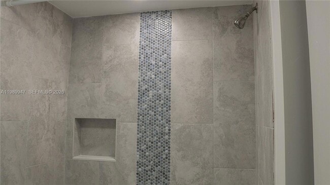 Building Photo - 9421 Evergreen Pl